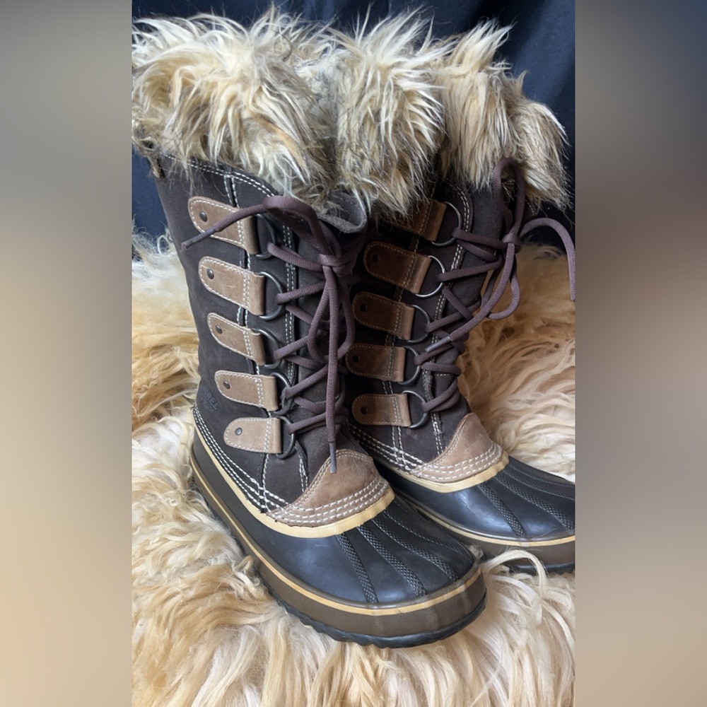 SOREL Joan of Arctic Boots ❄️